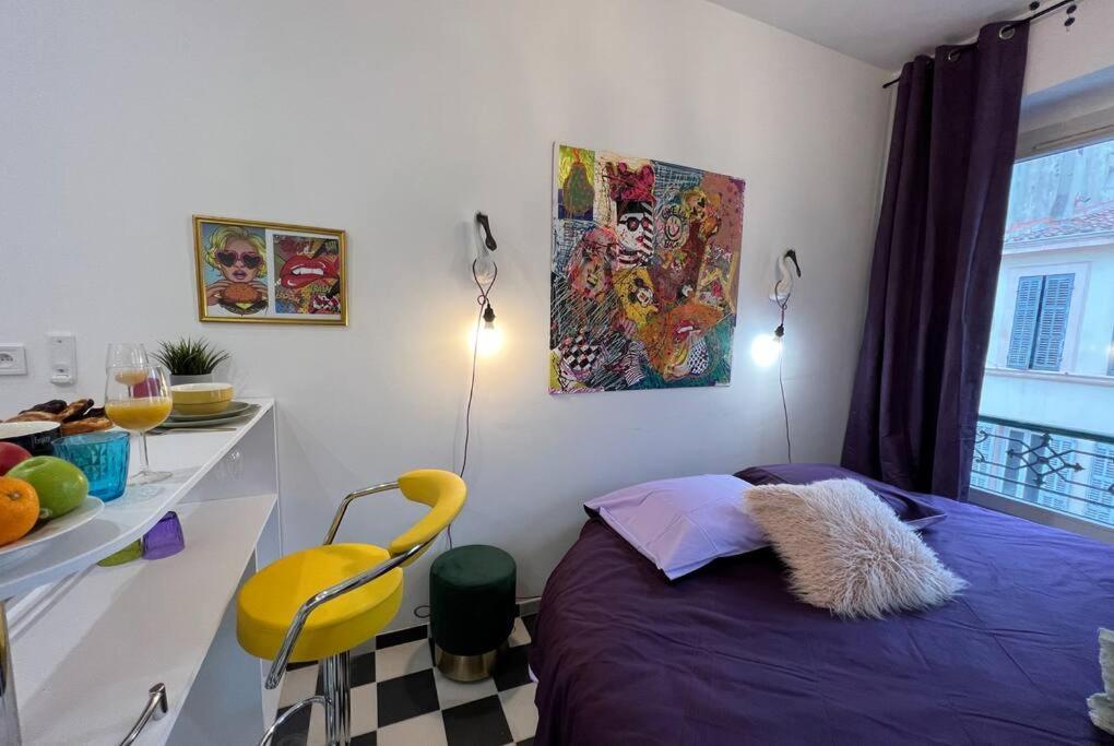 La Popart - Baignoire - Lit Rond Marsella
