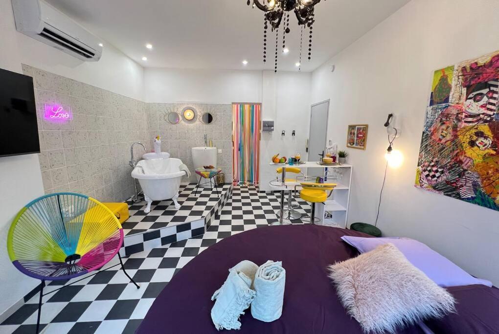La Popart - Baignoire - Lit Rond Apartamento Marsella